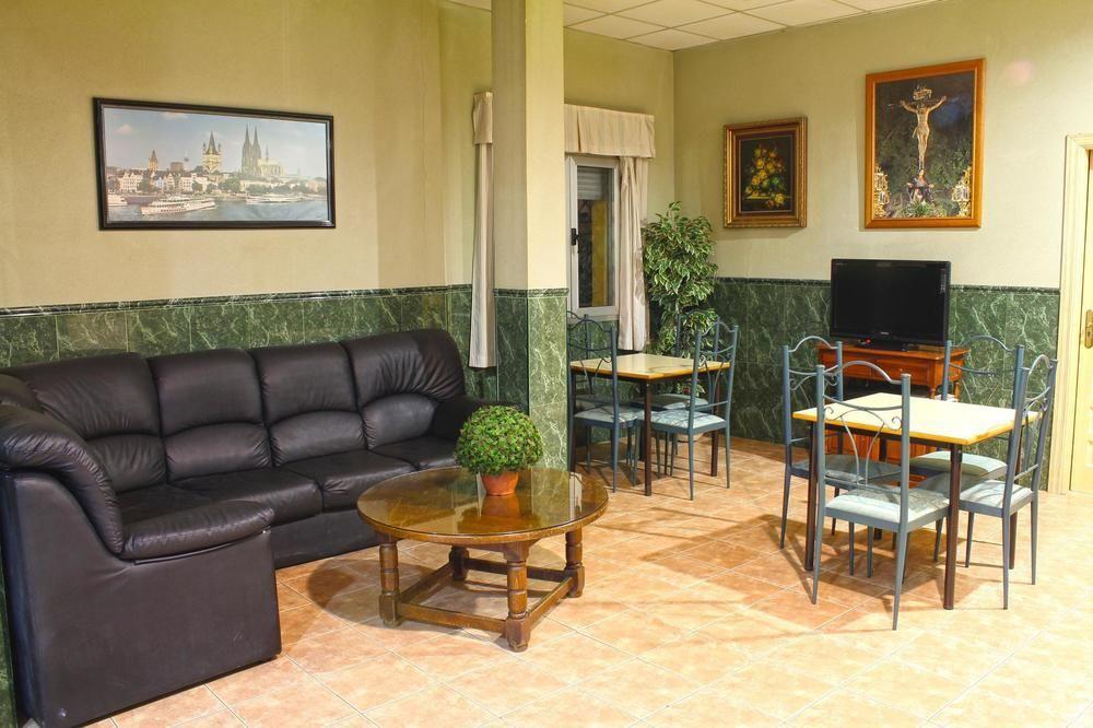Hostal La Casa De Enfrente Μάλαγα Εξωτερικό φωτογραφία
