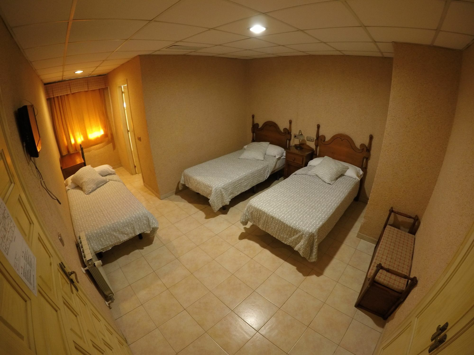 Hostal La Casa De Enfrente Μάλαγα Εξωτερικό φωτογραφία