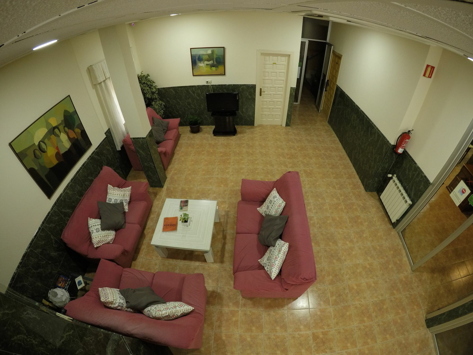 Hostal La Casa De Enfrente Μάλαγα Εξωτερικό φωτογραφία