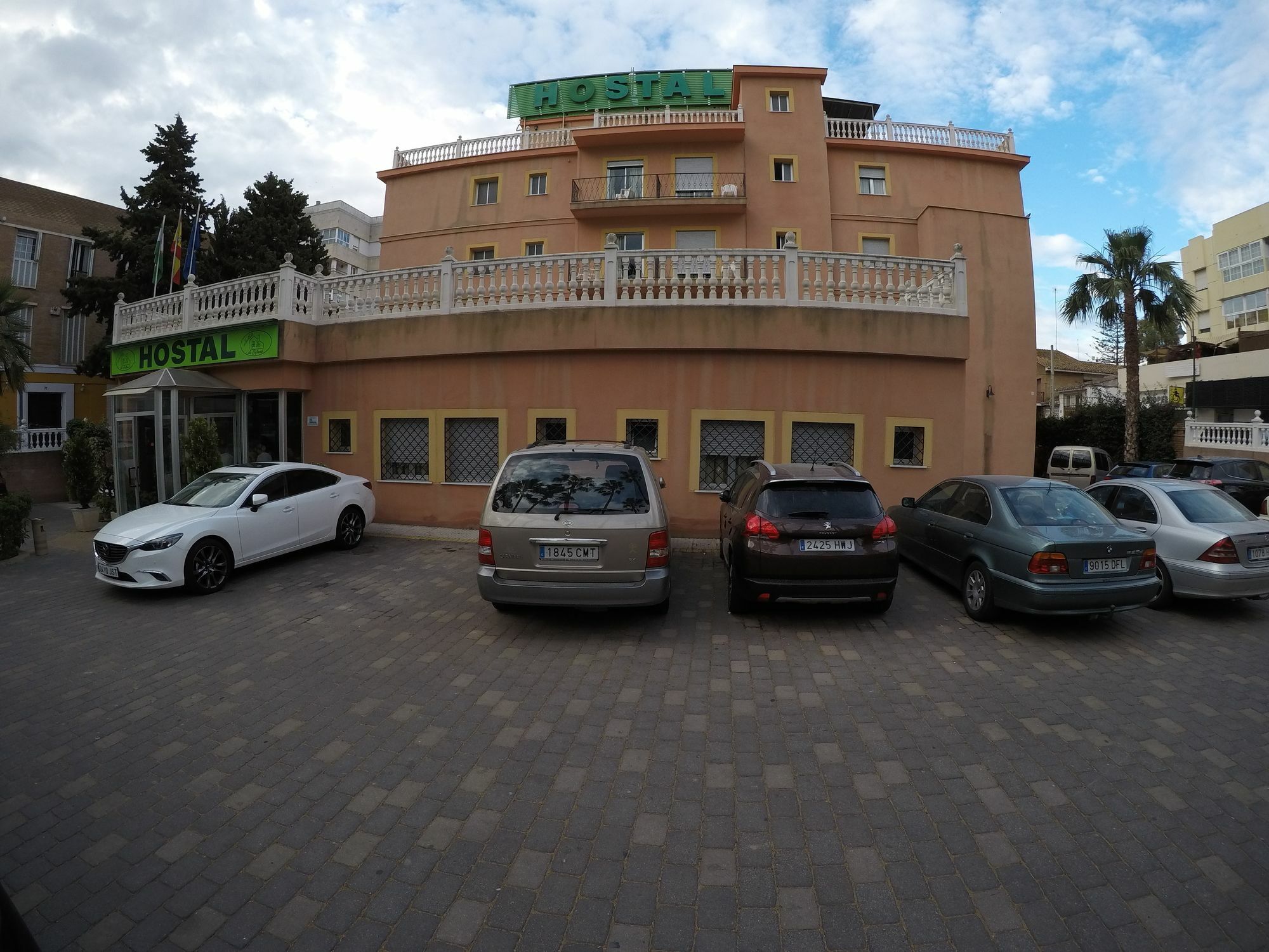 Hostal La Casa De Enfrente Μάλαγα Εξωτερικό φωτογραφία